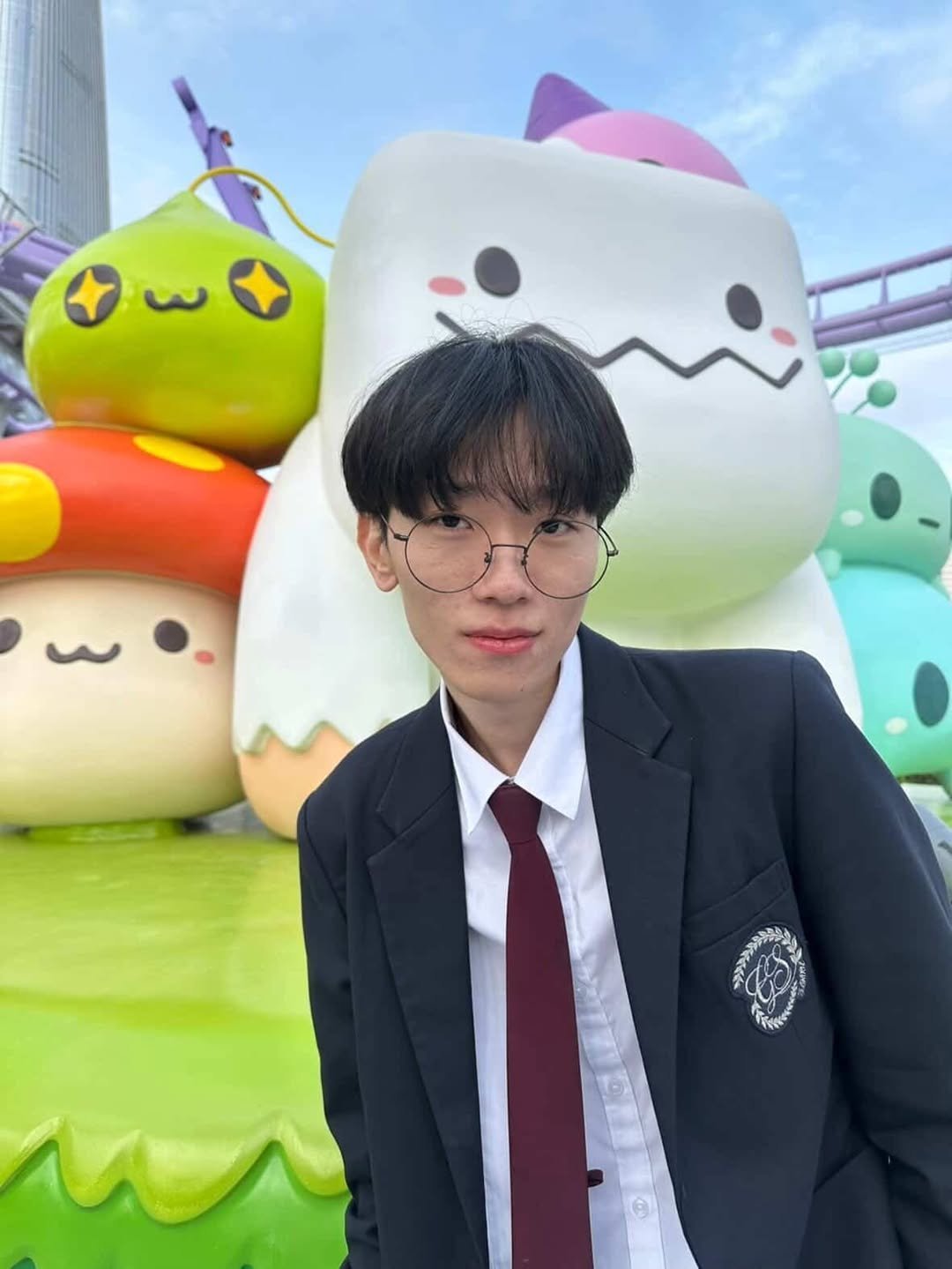 l_ht02 게시물 이미지: 교복 멸치

#이희태 #롯데월드 #메이플아일랜드 #광고...