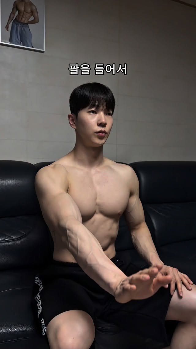 l_junghoon_ 게시물 이미지: 내 허리를 위한 최고의 동작 3가지

장시간 앉아있거나 서있는 분들 
평소 등이...