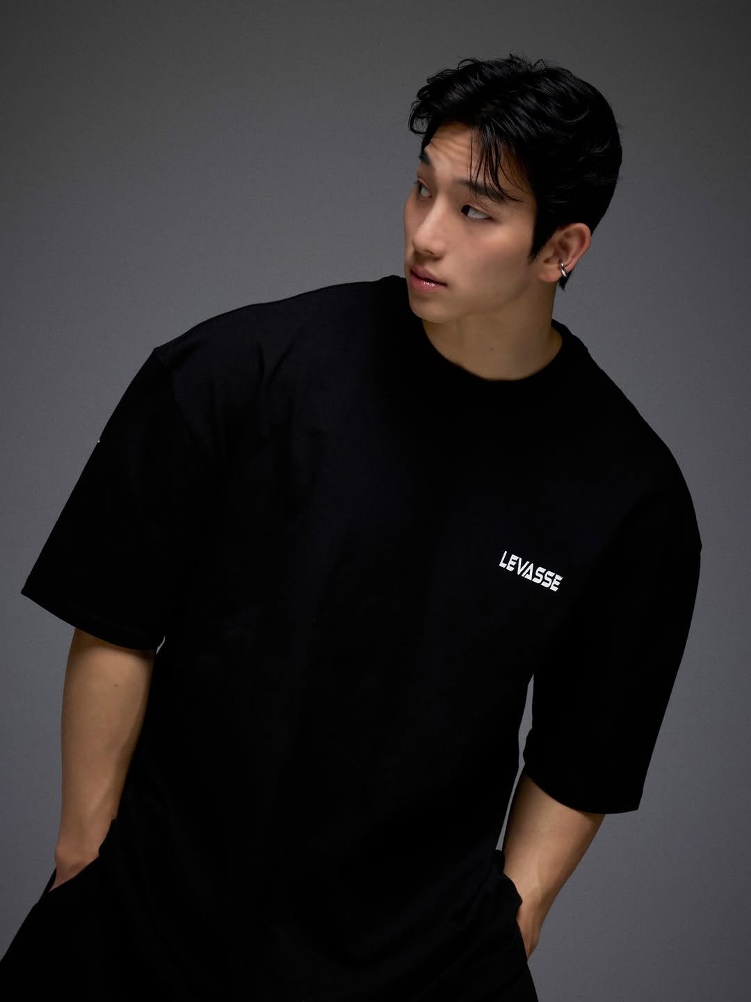 l_uique 게시물 이미지: Swipe New collection

@levasse_official