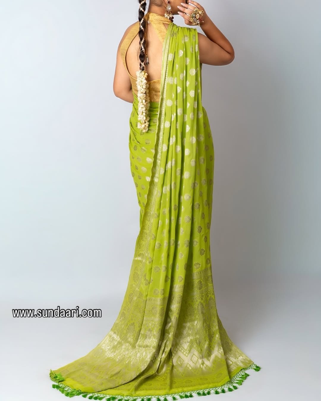 Photo by Sundaridesigns in Label Sundaridesigns. May be an image of text.