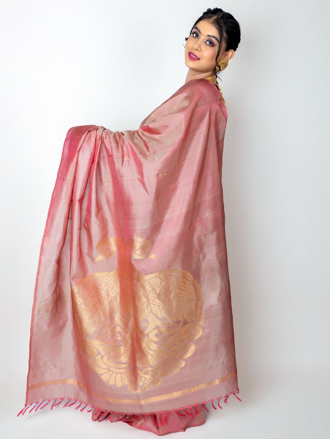 label__sundaridesigns 게시물 이미지: Kanchipuram saree with luxurious weave to...