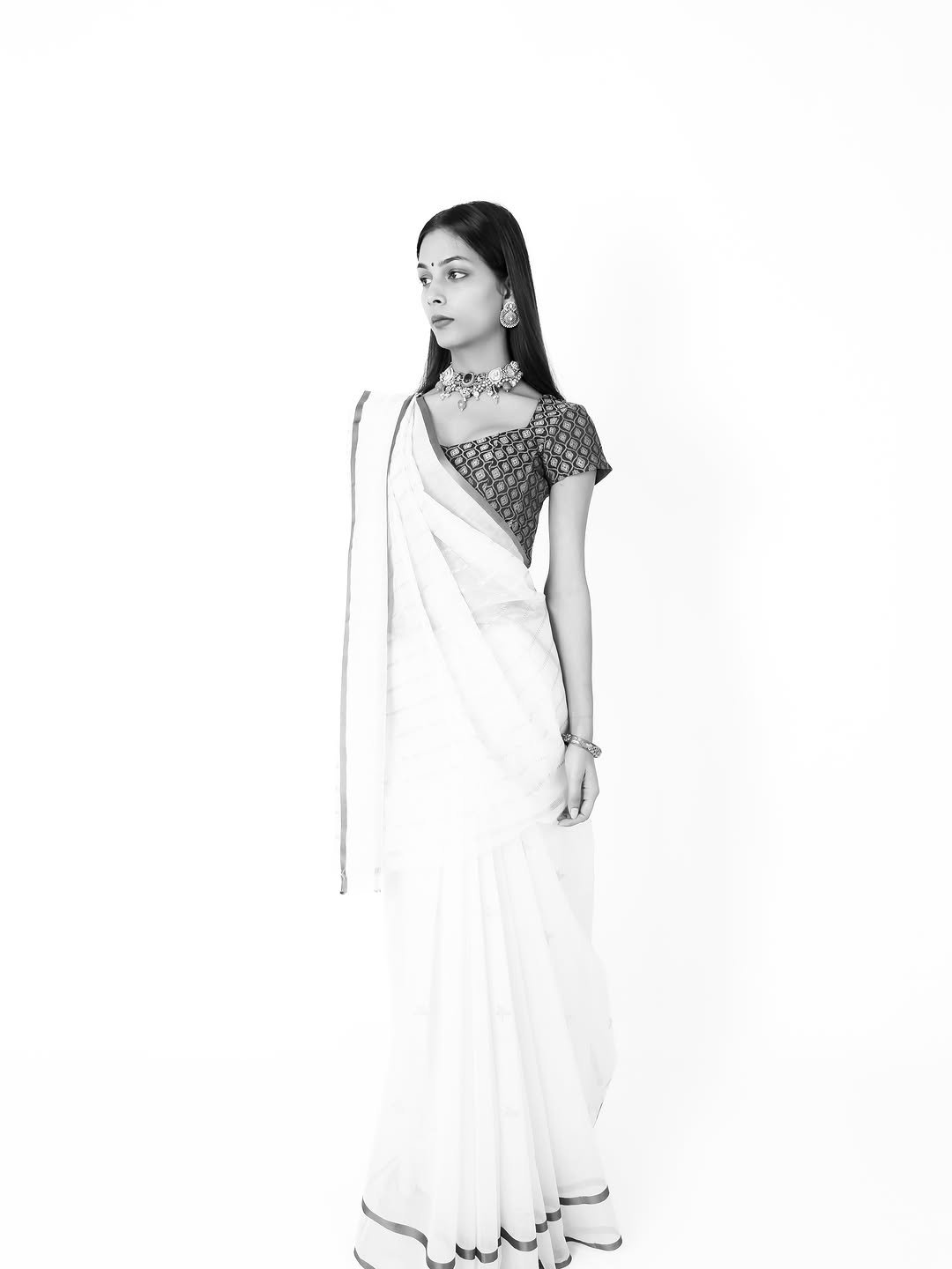 label__sundaridesigns 게시물 이미지: Banarasi saree with so elegance to lighten up...
