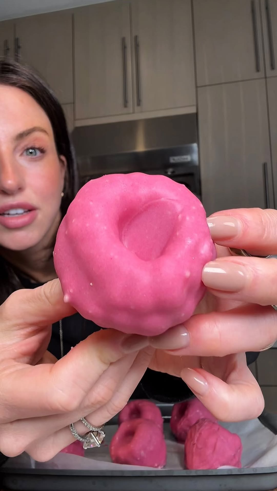 lainiecooks_ 게시물 이미지: The GIANT RASPBERRY dessert but make it...