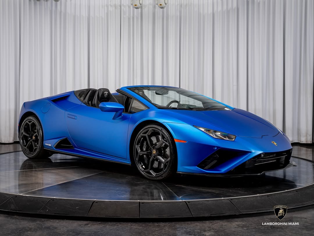lamborghinimiami 게시물 이미지: A Contemporary Hue on the Most Exciting V10...