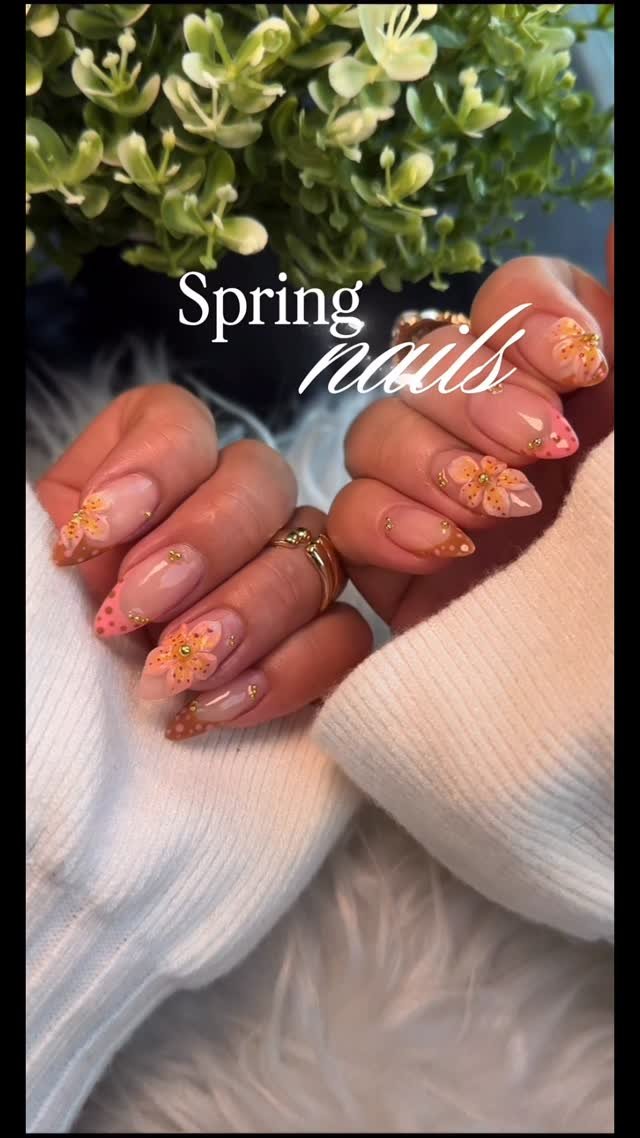 lamiad_salonandspa 게시물 이미지: เล็บสวยละมุน เพิ่มเสน่ห์ให้มือดูแพงในทุกวัน...