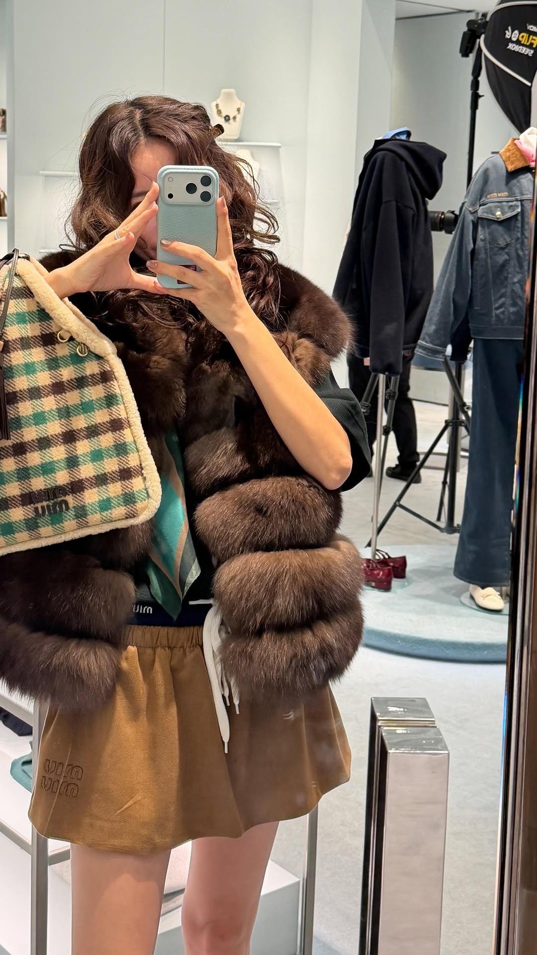 lamoda_nuriiiiiii 게시물 이미지: -
밤 사이 VEST 주문량이 미쳤네요 ,,🤎
세이블 하나쯤 사야겠다하셨던 고객님들...