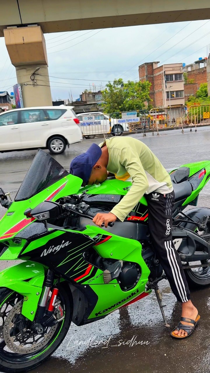 landlord_sidhuu 게시물 이미지: Kiska Kiska pyaar h ZX10r 🥹.
.
#trending...