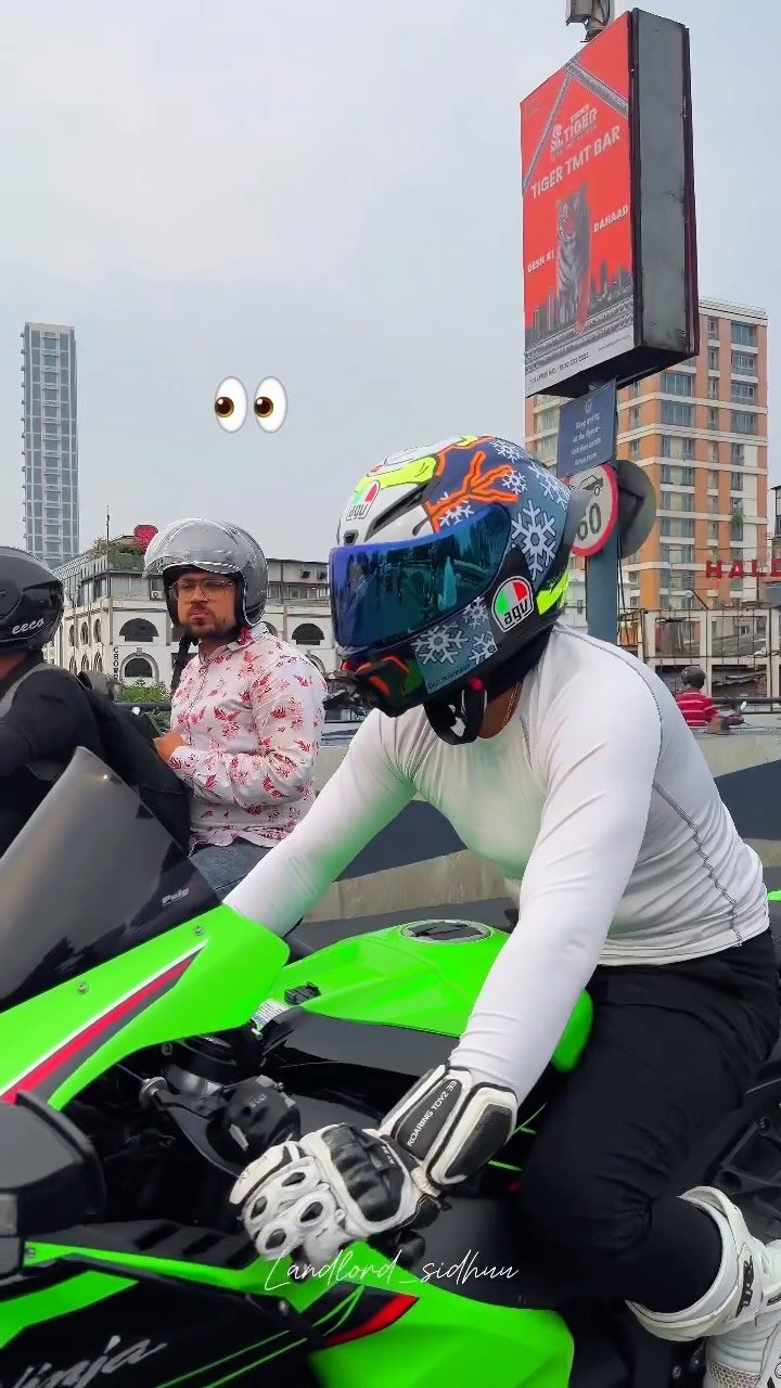 landlord_sidhuu 게시물 이미지: 80lakh k ✈️ chale 🤗.
.
#trending...