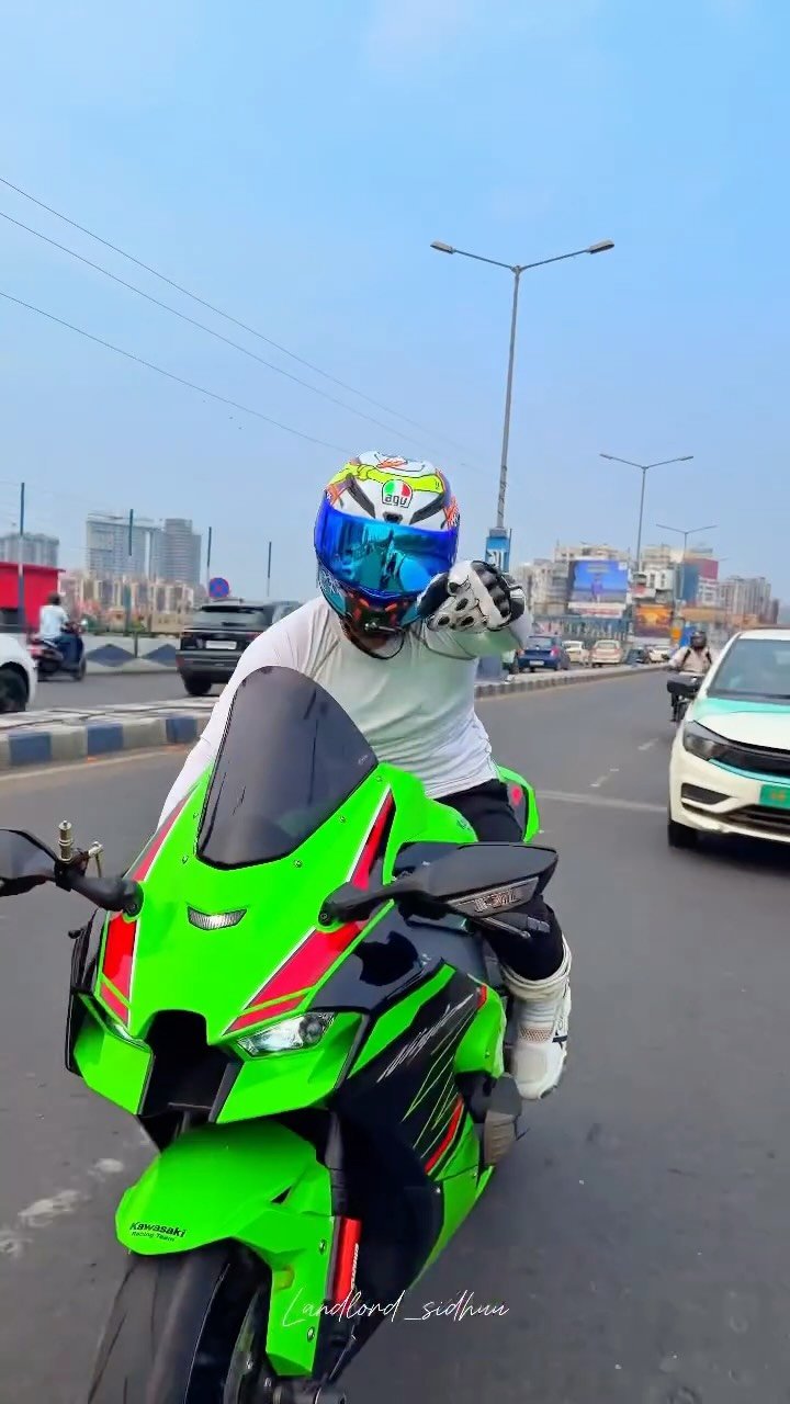 landlord_sidhuu 게시물 이미지: LO CRAZY REACTION GUYS ZX10r love...