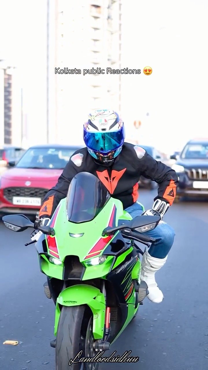 landlord_sidhuu 게시물 이미지: Kawasaki ZX10r PUBLIC REACTIONS🥰.
.
#trending...