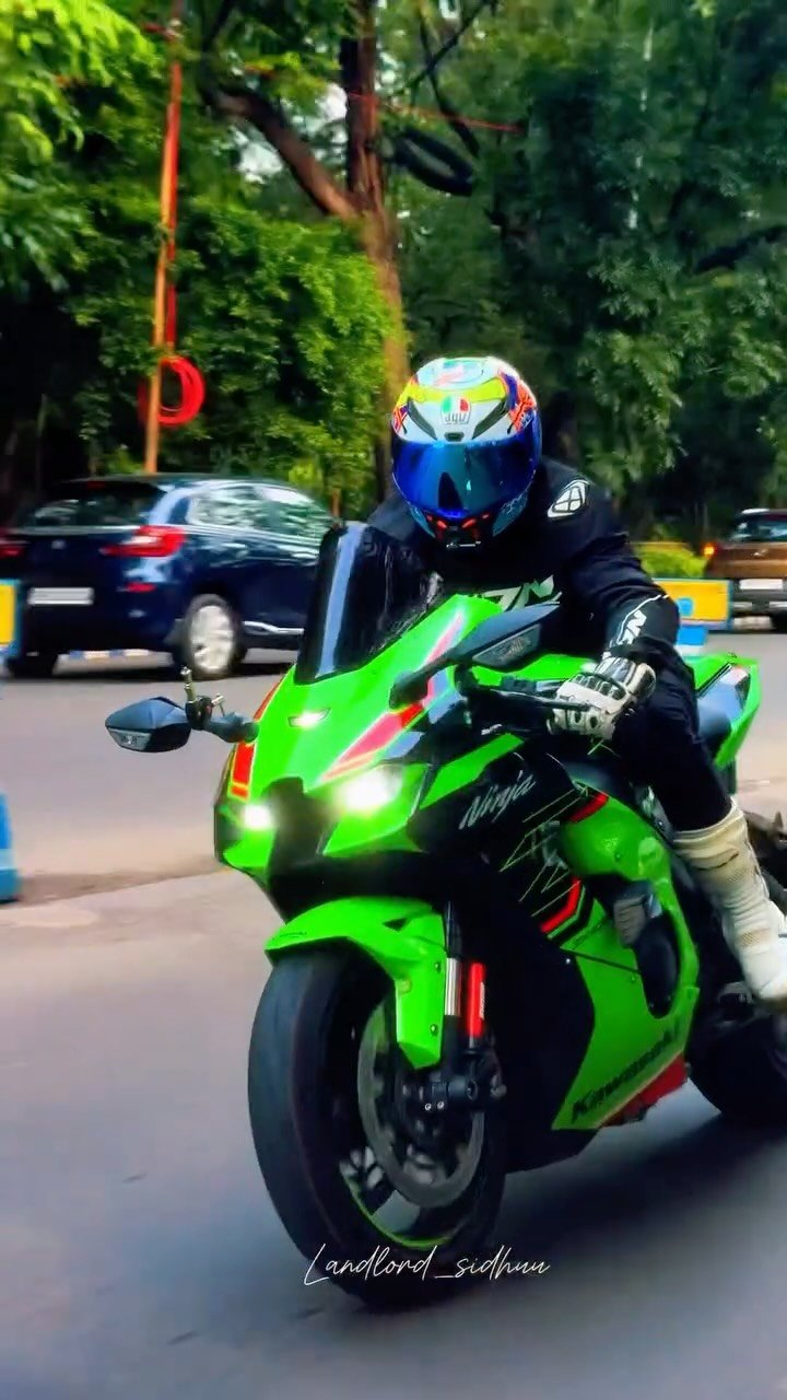 landlord_sidhuu 게시물 이미지: ZX10R + RIDER +flyby ❤️.
.
#trending...