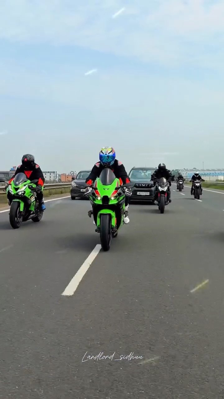 landlord_sidhuu 게시물 이미지: ZX10r ft Desi Boys 😍.
.
#trending...