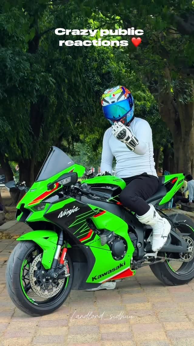 landlord_sidhuu 게시물 이미지: Yo Yo honey Singh FT ZX10RR😍.
.
#trending...