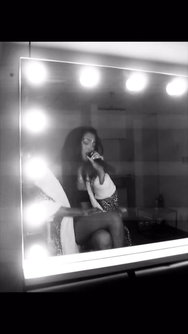 lararajj 게시물 이미지: One of my favorite songs of all time
I love...