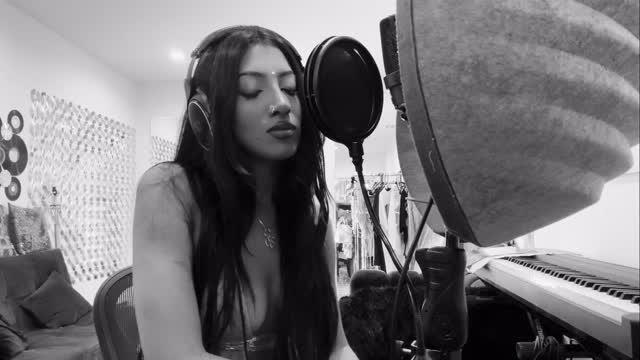 lararajj 게시물 이미지: @torikelly ill never be you but i tried my best