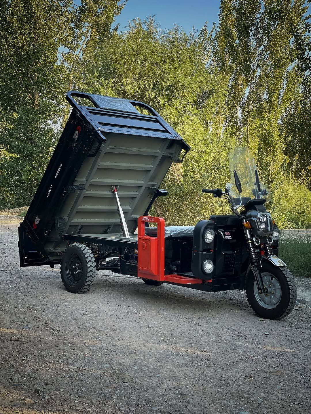 Photo by LARGO MOTORS on August 28, 2025. May be an image of snowplow, service vehicle, motorcycle and text.