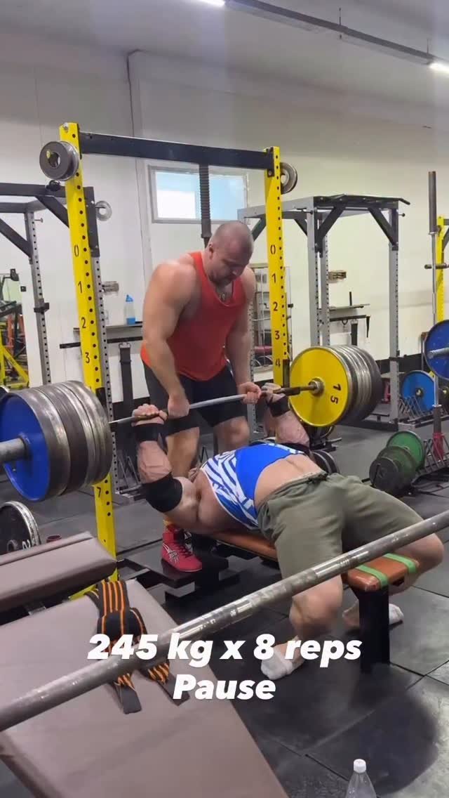 larrywheels 게시물 이미지: 540lbs x8
 PAUSED in the new LONGER...