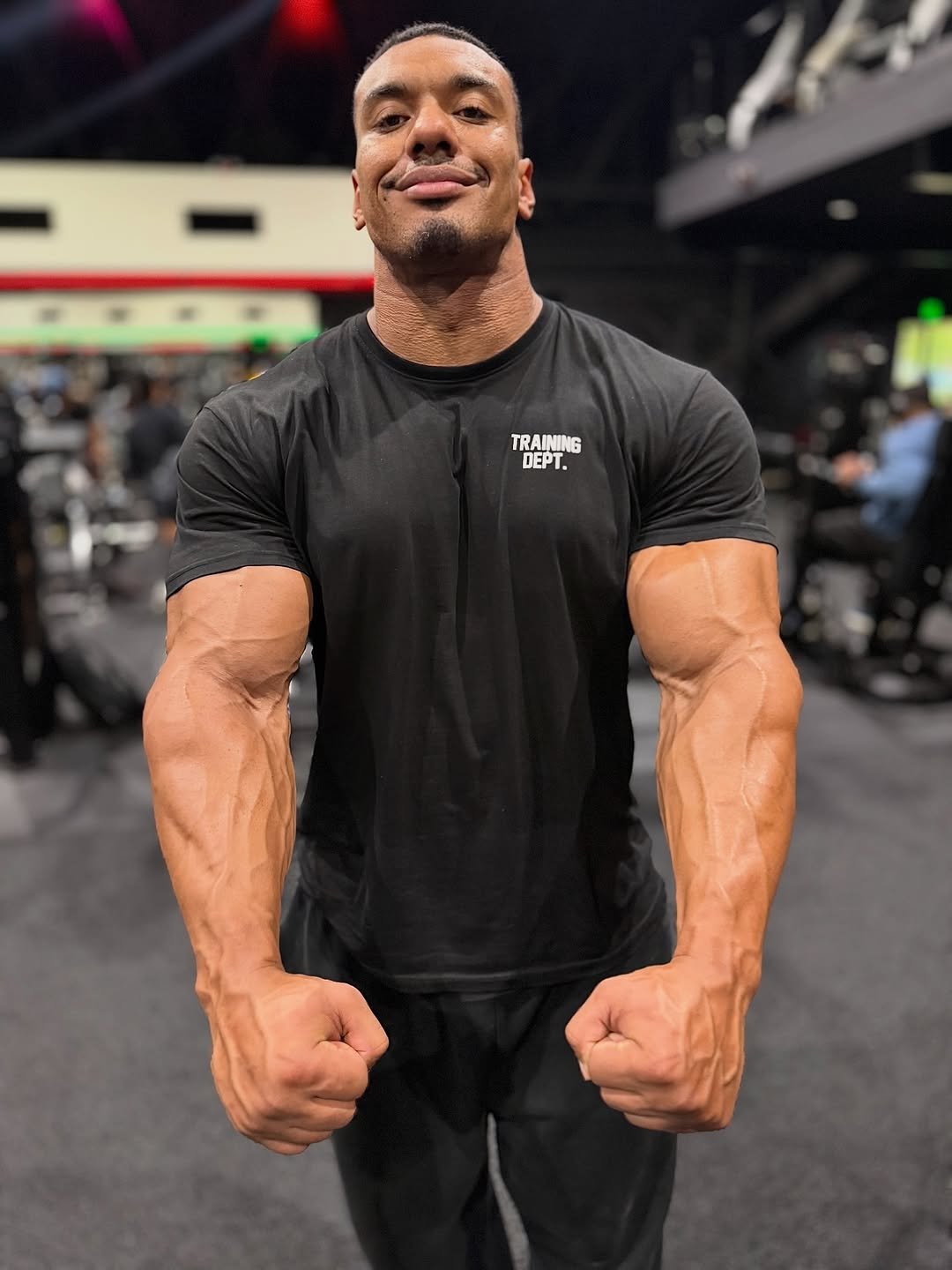 Photo by Larry on December 26, 2025. May be an image of one or more people, biceps, people bodybuilding, activewear and text.
