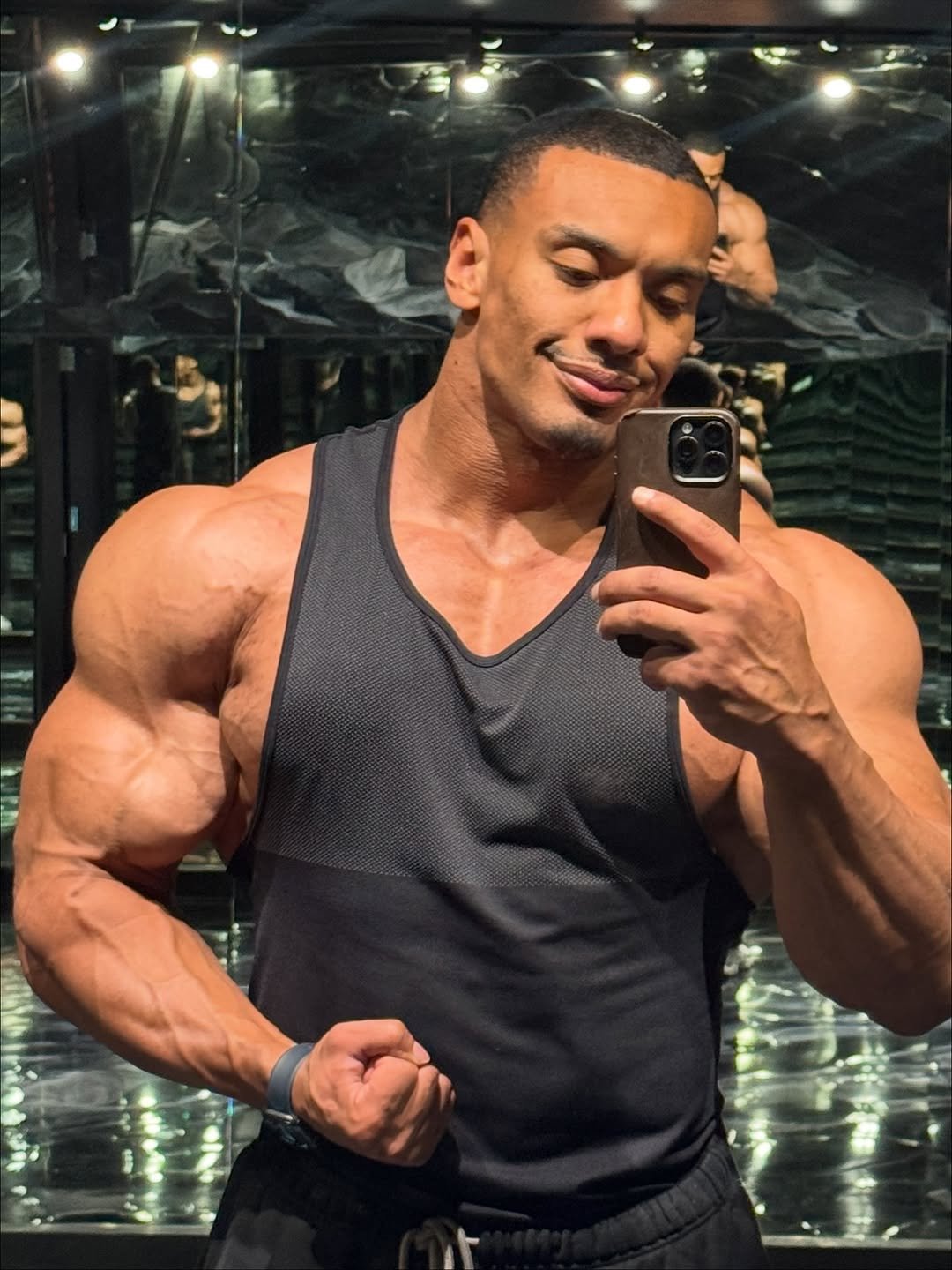 Photo by Larry on November 11, 2025. May be a selfie of one or more people, biceps, people bodybuilding and text.