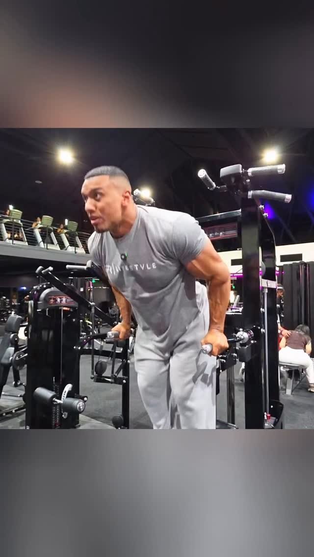 larrywheels 게시물 이미지: starting the week off right