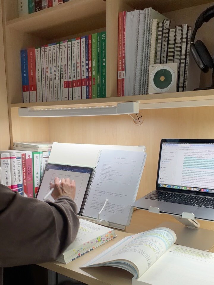 law.oo_ 게시물 이미지: 1. 벌써 3-1학기의 3주차가 지나고, 나름 새 학기에 적응하며 안정적으로 공부를...