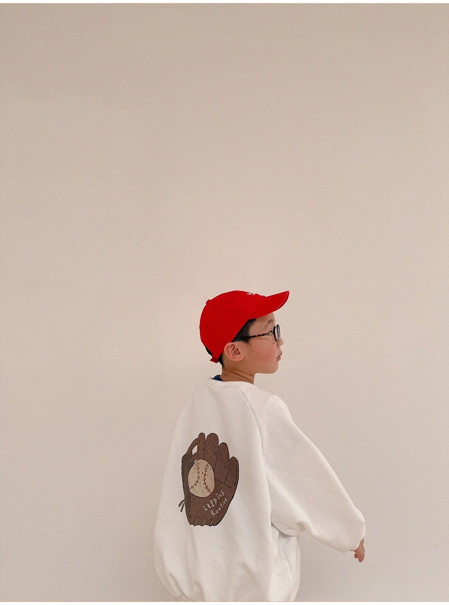 Photo by Lazy Day Routine on September 29, 2025. May be an image of 1 person, duffle coat, hat, sweater, top, turtleneck, sweatshirt, parka and text.