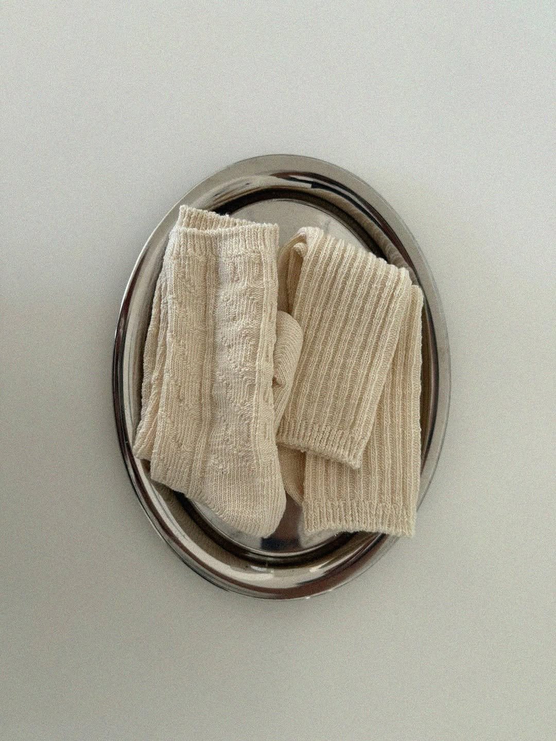 Photo by Lazy Day Routine on November 09, 2025. May be an image of towel rack, sink, light switch, knit, thermostat, potholder, clothes hanger and text.