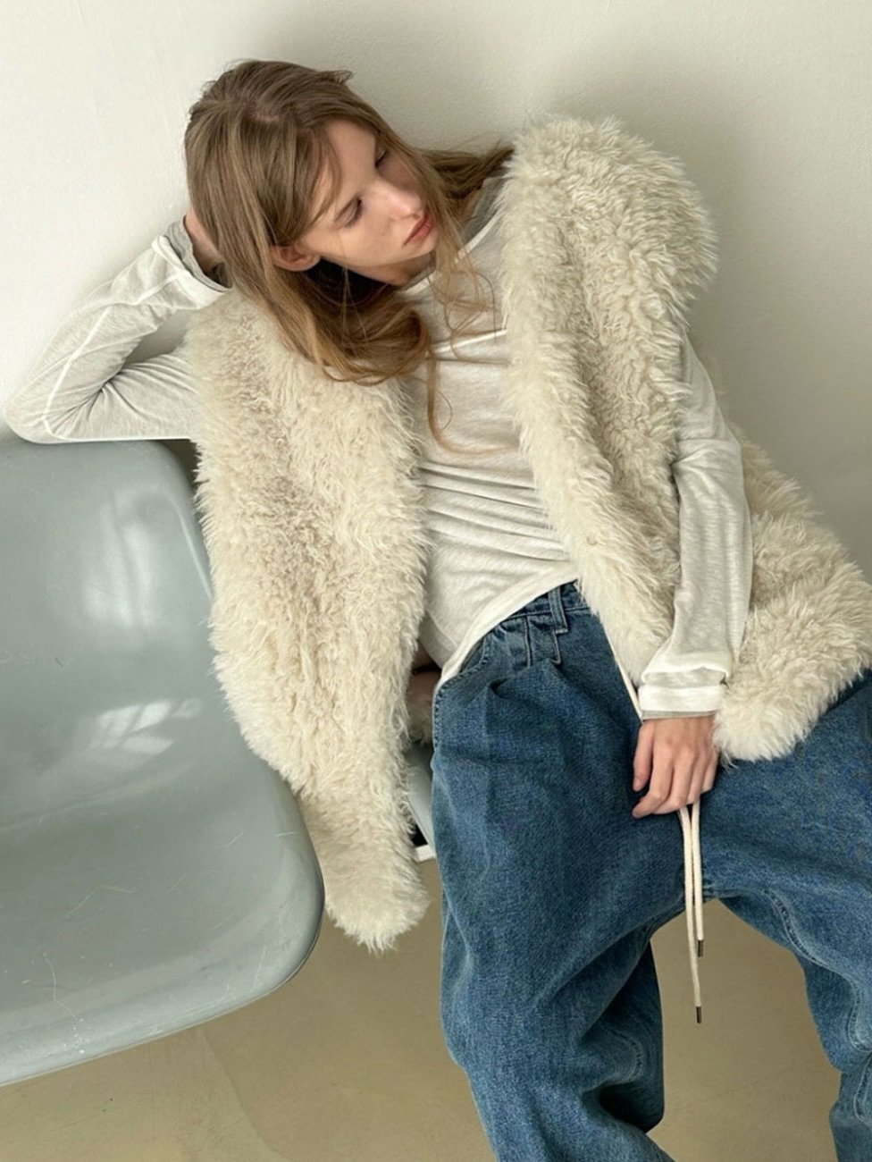 Photo by LECLE on October 30, 2025. May be an image of sable coat, goosedown coat and text.