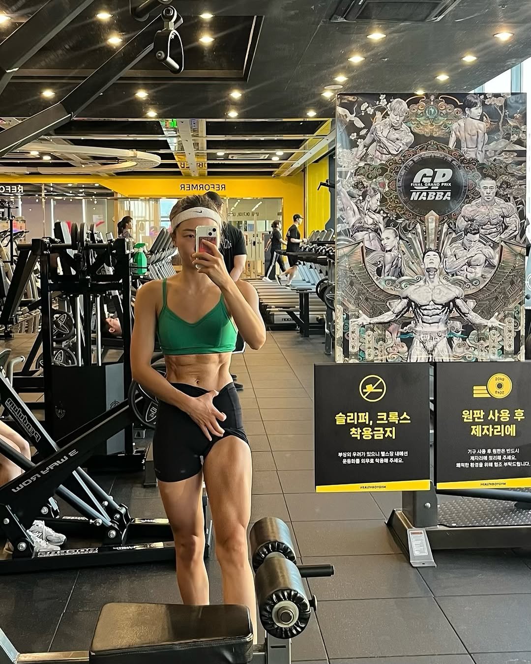 lee_1019_ 게시물 이미지: 🔥
.
.
.
#운동하는여자 #weighttraining 
#헬스 #필라테스...