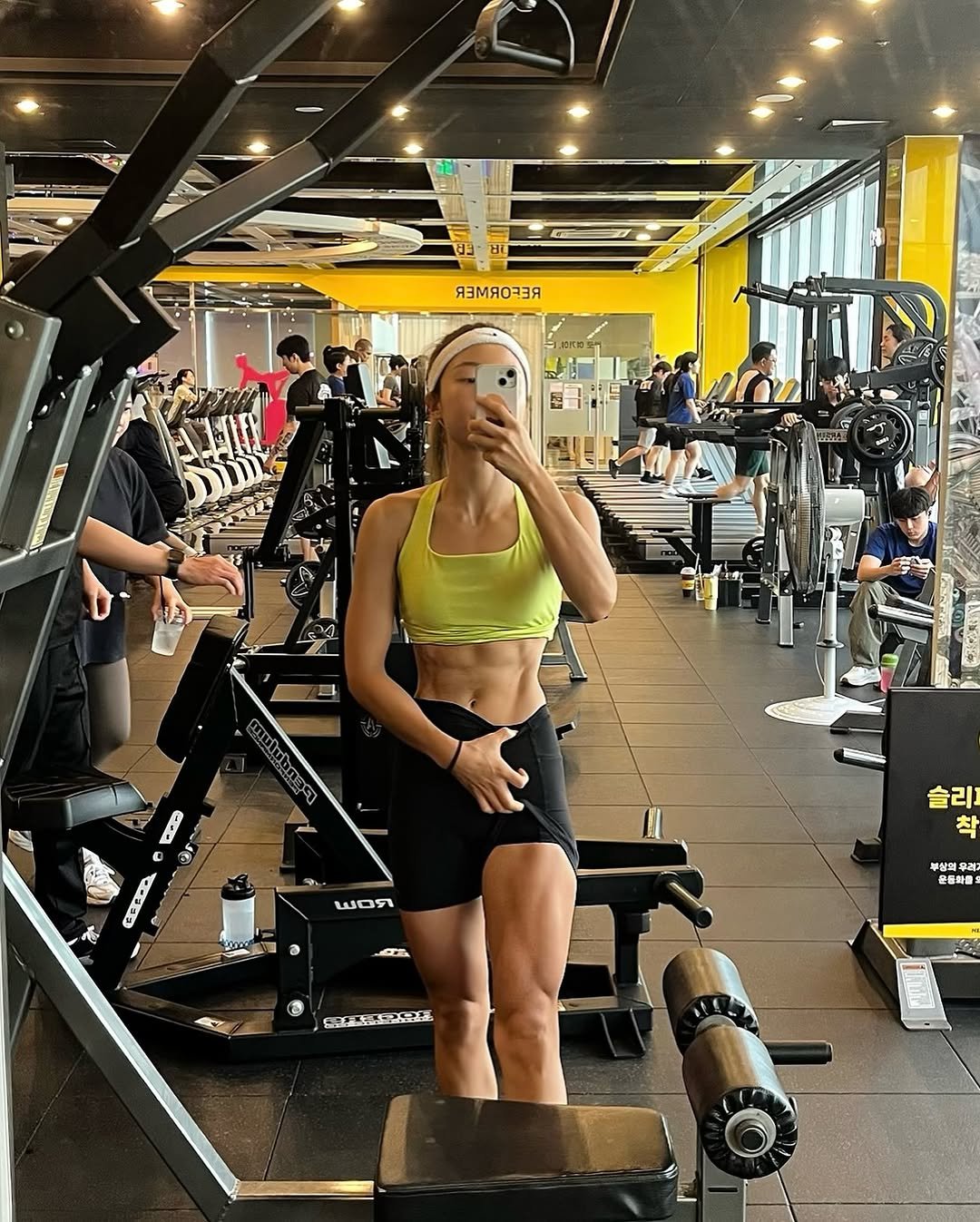 lee_1019_ 게시물 이미지: 🔥
.
.
.
#유지어터 
#운동하는여자 #weighttraining 
#헬스...