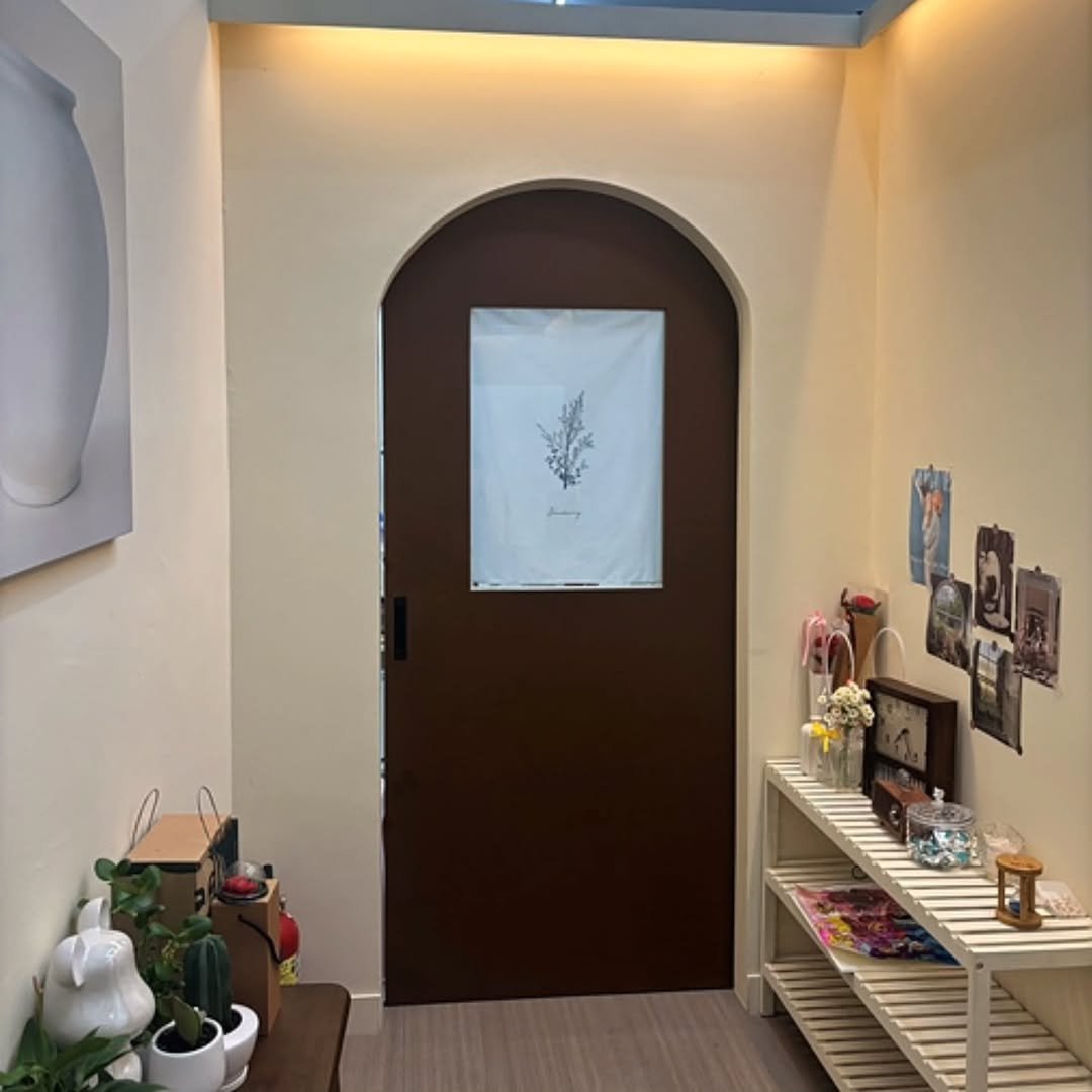 Photo shared by Huikyeong Lee on October 10, 2025 tagging @grida_aj. May be an image of indoors, hallway and door.