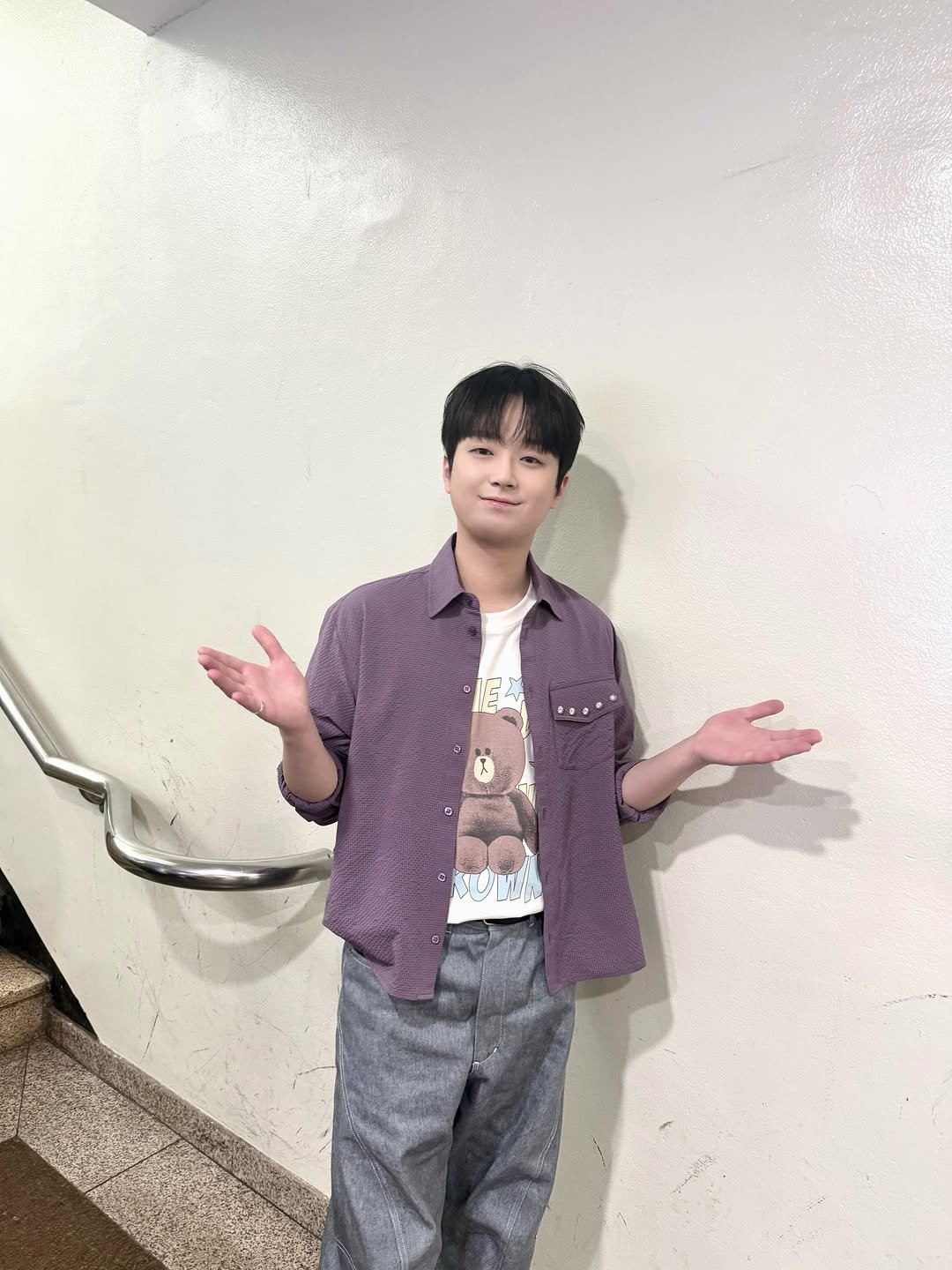 leechanwon_official 게시물 이미지: 📸 찬또그래퍼 📸

토요일 저녁
🫶🏻행복 담당🫶🏻 등장🤗

<불후의...