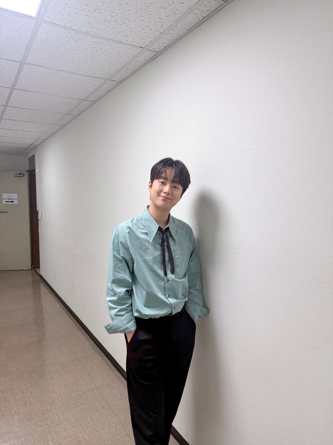 leechanwon_official 게시물 이미지: 📸 찬또그래퍼 📸

찬원과 함께해야
주말의 즐거움이 ✌🏻배😆

<불후의...