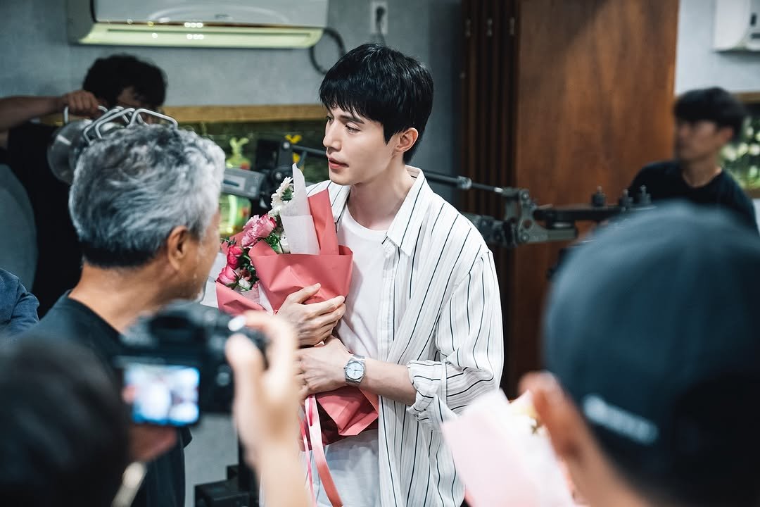 Photo by 이동욱 (Official_Instagram) on August 29, 2025.