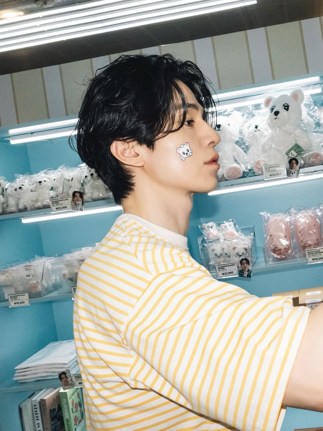 Photo shared by 이동욱 (Official_Instagram) on October 28, 2025 tagging @wookdonglee_official.