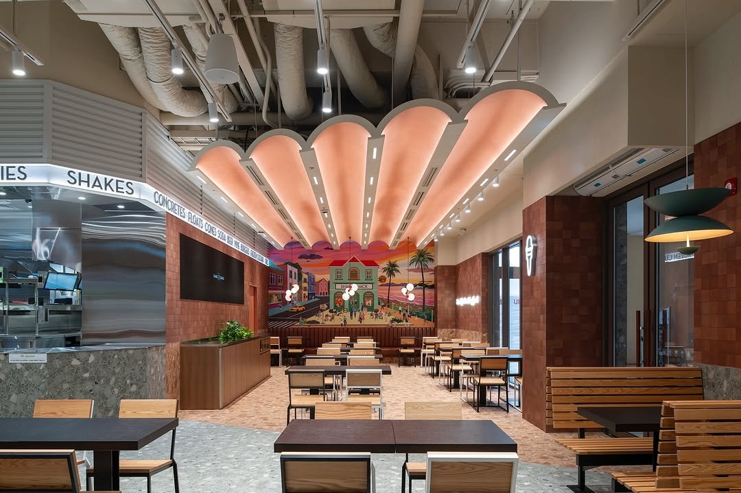 Photo by 리곡 on October 09, 2025. May be an image of lighting and text.