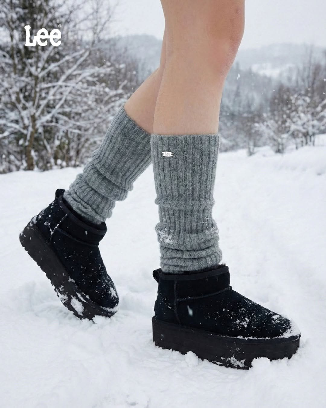 Photo by Lee Jeans KOREA on December 03, 2025. May be an image of boots, sock, wool, knit and text.