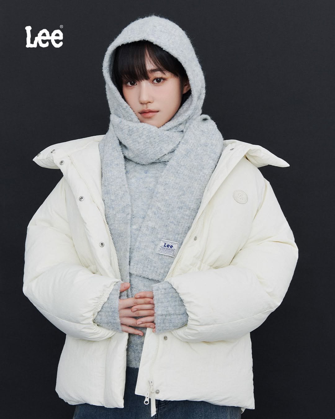 Photo shared by Lee Jeans KOREA on October 23, 2025 tagging @rohyoonseo. May be an image of duffle coat, goosedown coat, parka, jacket, fleece and text that says 'Lee ® 6'.