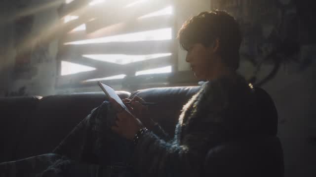 leejungsicc 게시물 이미지: 7th EP <선>
’사랑은 어쩌고‘

@band_lucy @8.15xx