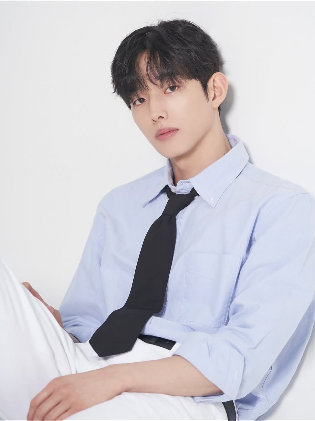 leejungsicc 게시물 이미지: 안녕하세요. 
배우 이도윤으로 인사드리게 된 이정식입니다.
앞으로는 ‘이정식’이라는...
