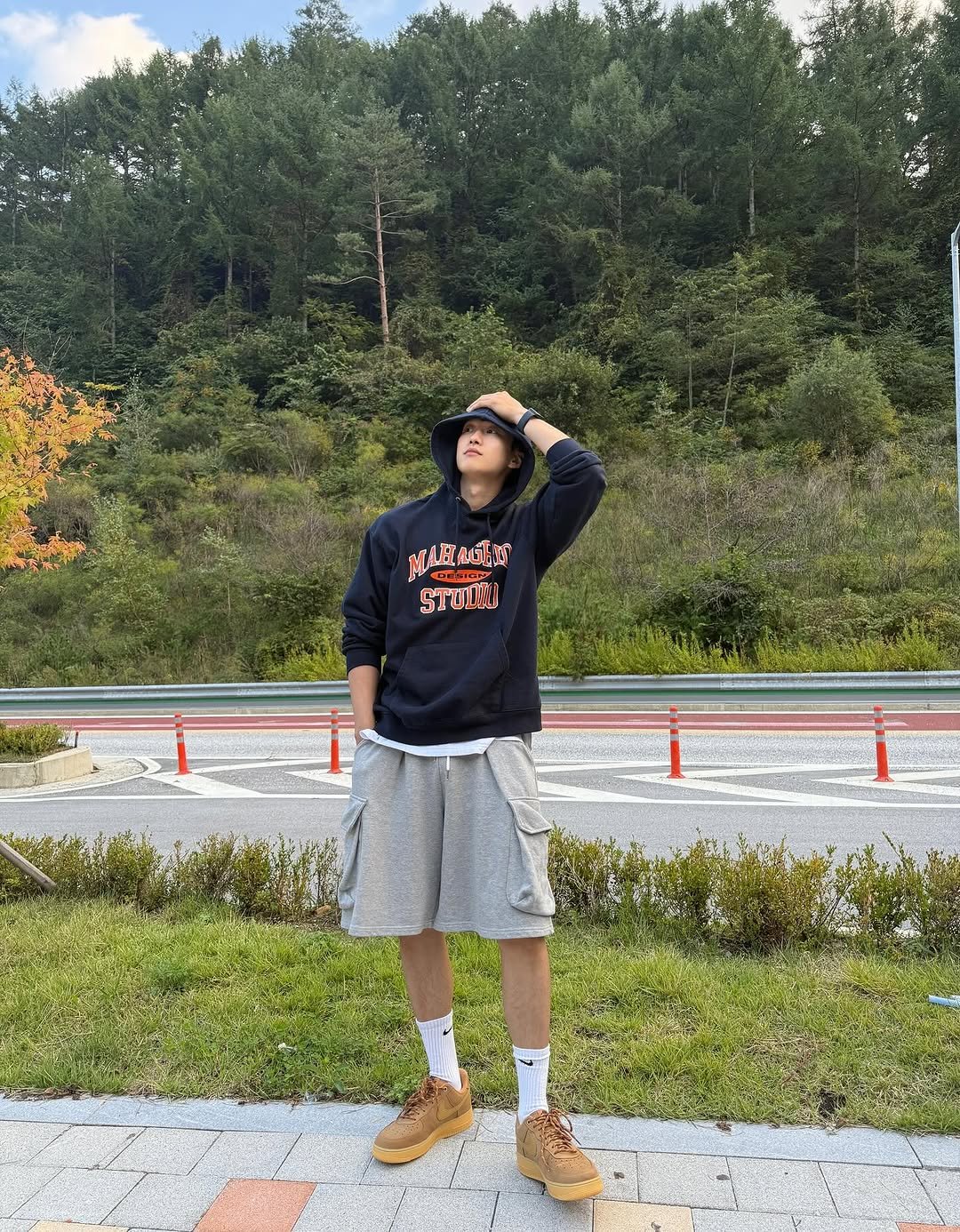 leesangjun_0303 게시물 이미지: 후드티를 꺼낼 때가 왔다 !