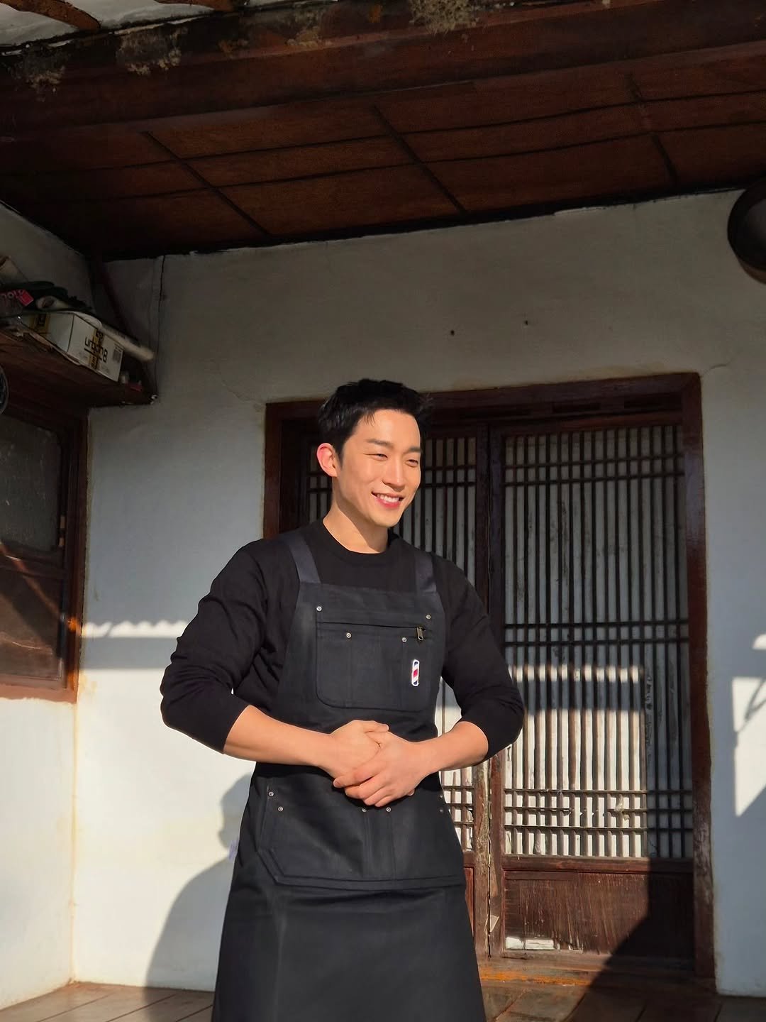 Photo by 이상이 Sang Yi Lee on January 30, 2026. May be an image of apron, cooker and text.