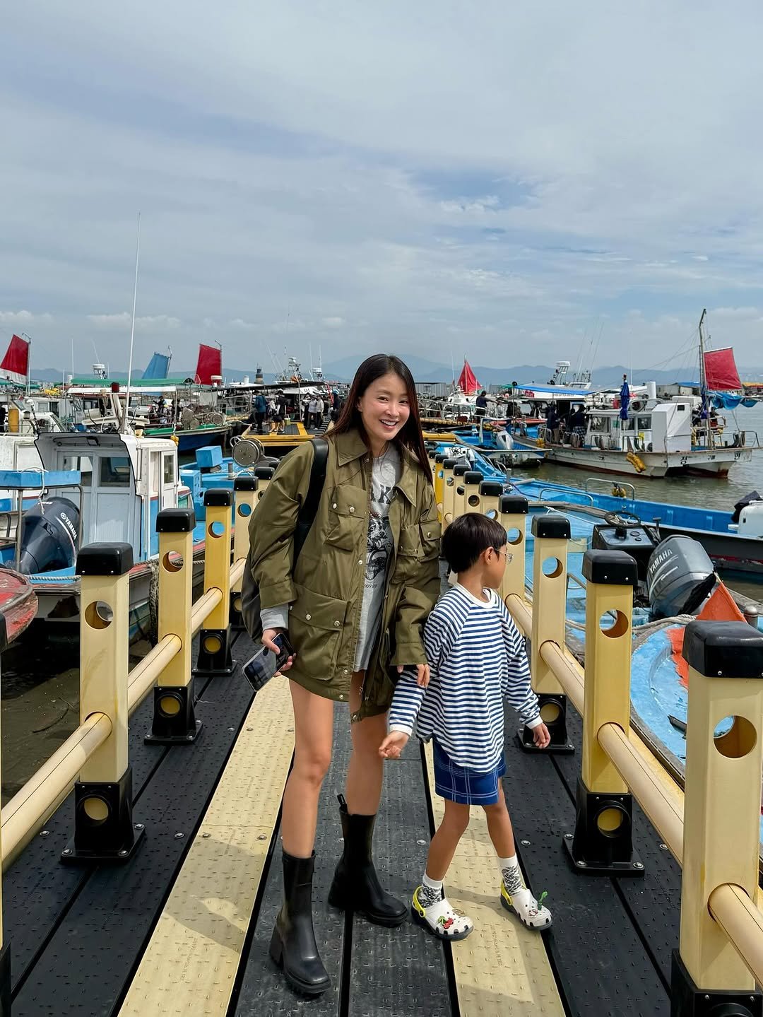 Photo by 이시영_Lee Si Young (actress)🇰🇷 on September 28, 2025. May be an image of 2 people and text.