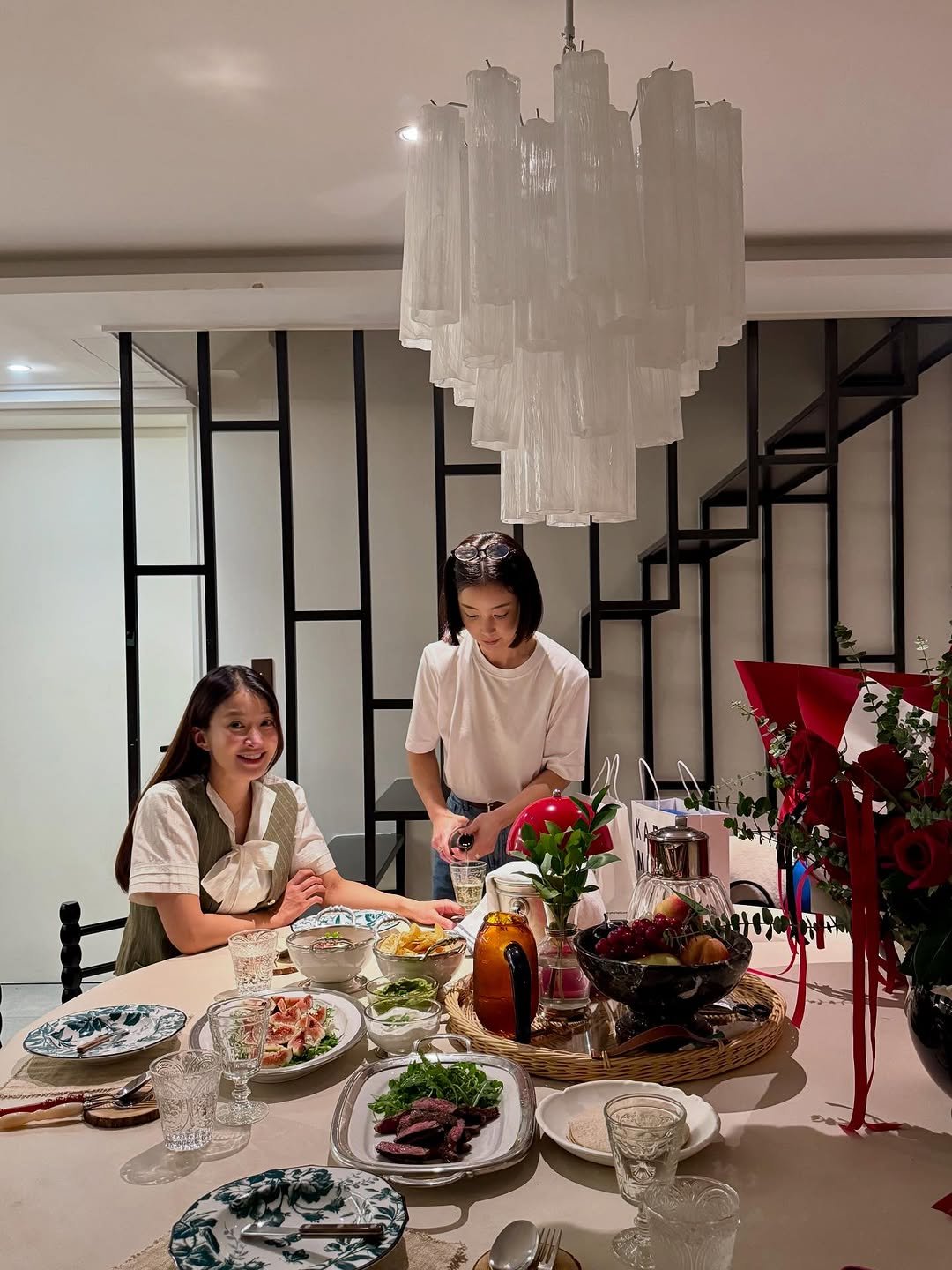 Photo by 이시영_Lee Si Young (actress)🇰🇷 on October 04, 2025. May be an image of 2 people, candle holder and text.