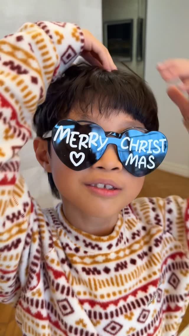 leesiyoung38 게시물 이미지: 다들 사랑해❤️
해피메리크리스마스🎄🎅❤️✨❄️