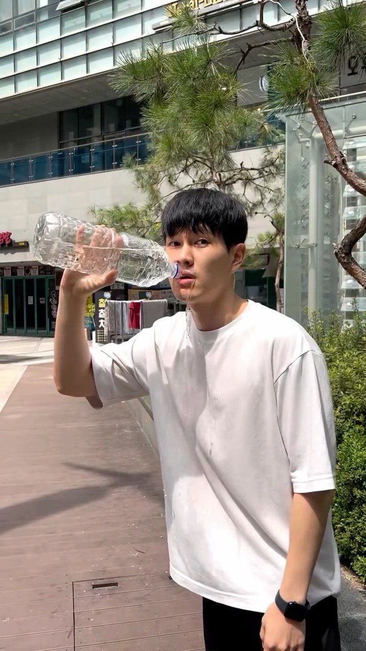 lemonhouse_official 게시물 이미지: 😝입 벌리고~ 바라볼 수밖에 없는 이유

짜잔! 드디어 서울본점이 오픈🎊...
