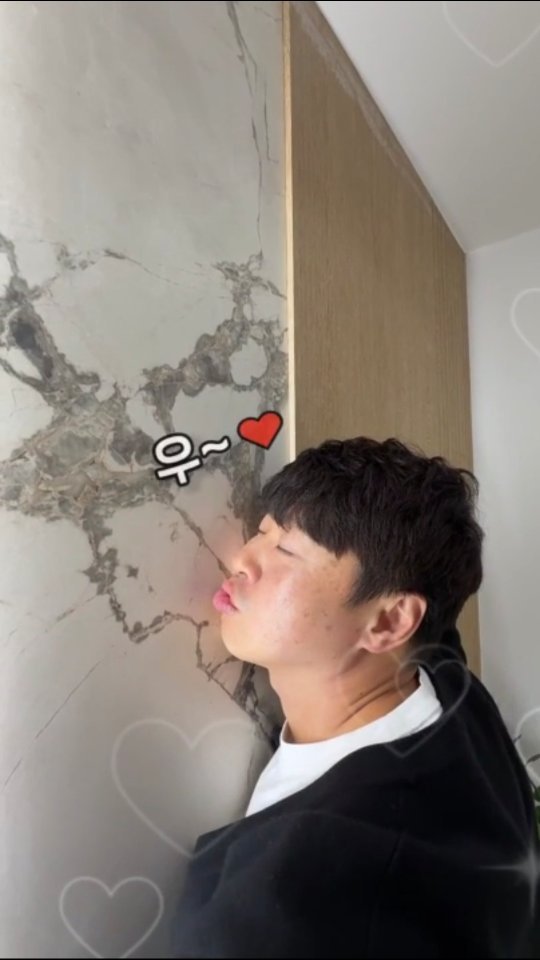 lemonhouse_official 게시물 이미지: 상담부터 자재선정까지 다 ~ 가능한 쇼룸이 있다고⁉

👀 실제 공간을 담은 쇼룸을...