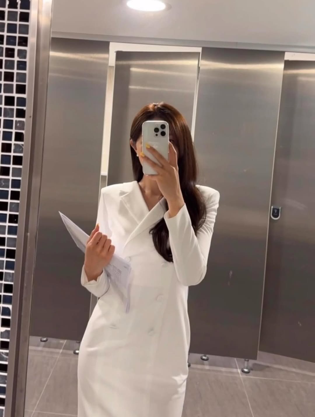 lemounn__ 게시물 이미지: 2시간 자고 나온 사람 ..🫠
폭풍같이 지나간 한 주 기록해놓기
