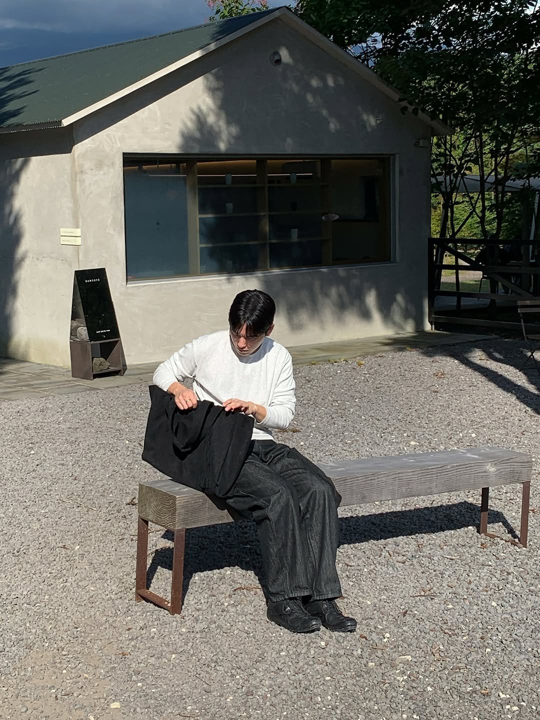 Photo by 르니던 on November 01, 2025. May be an image of one or more people and text.