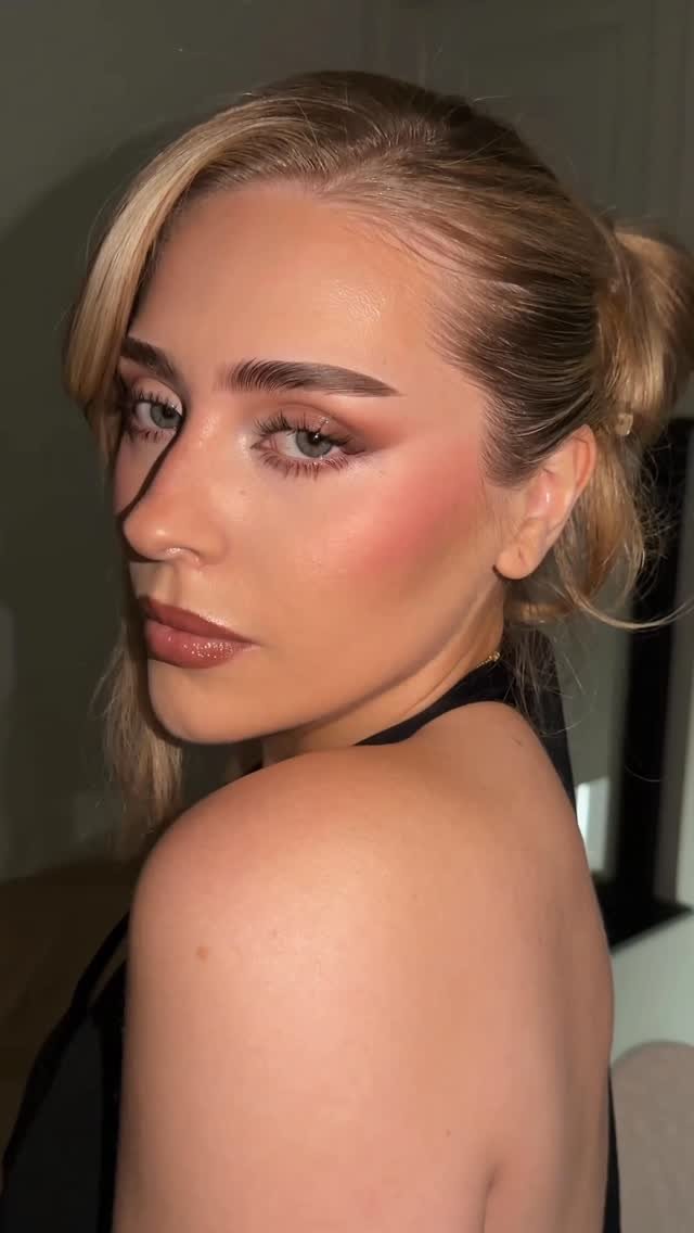 lenkalul 게시물 이미지: ad. prom/special occasion makeup inspo 👄💄 save...